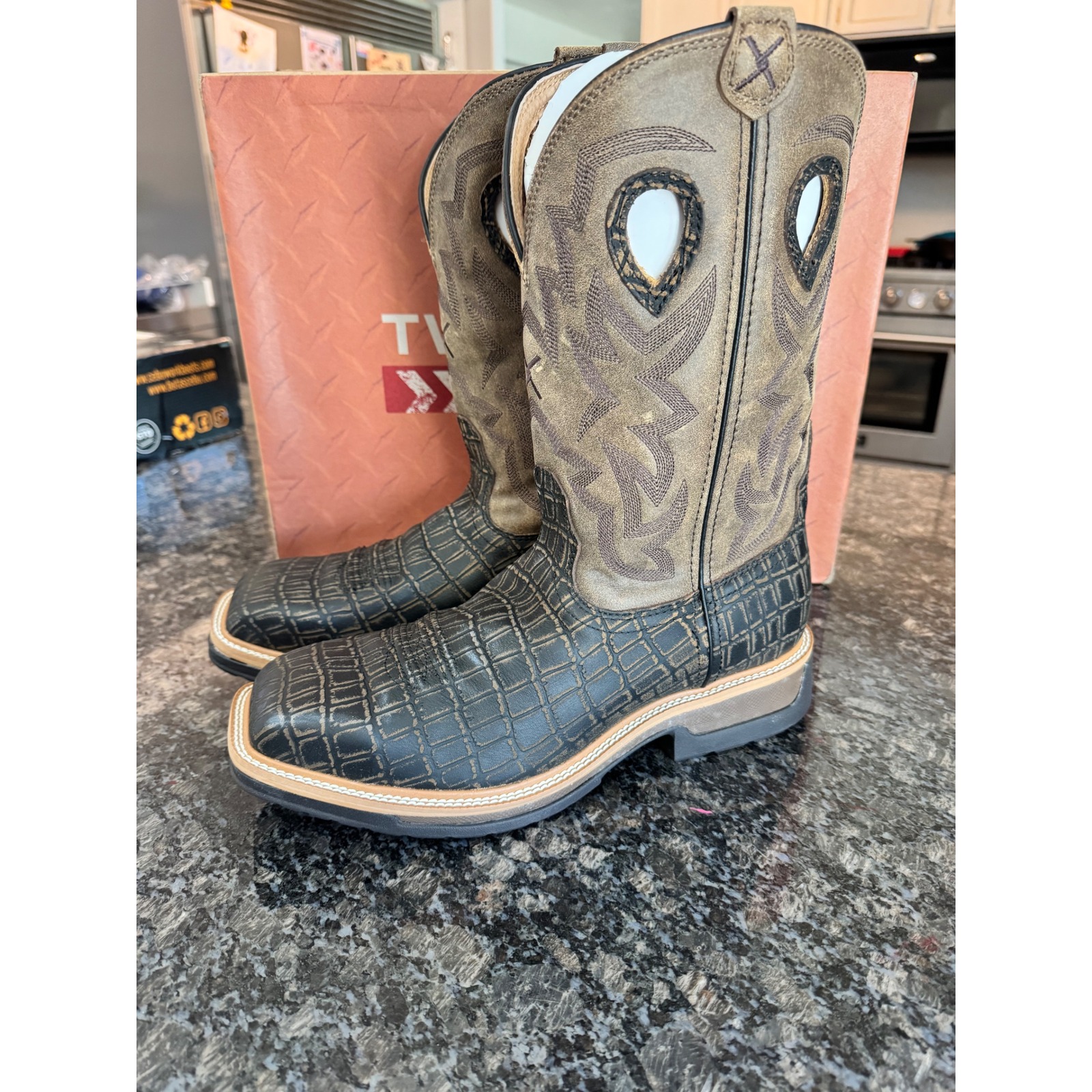 Twisted X Men's 12" Western Work Boot Alloy Toe Caiman Print Mlca003 Brown 11 Ee